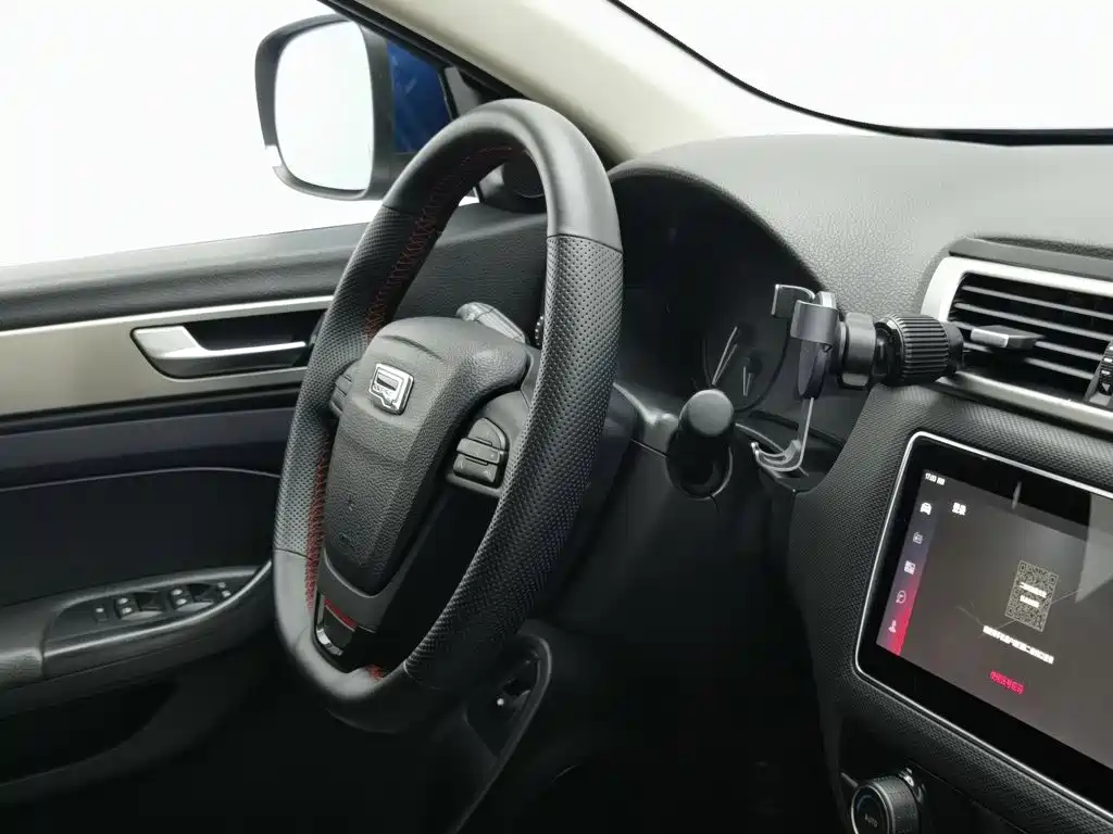 Qoros Qoros 5 — миниатюра 22