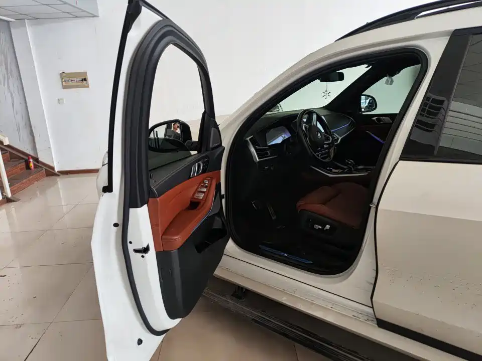 BMW X7 — миниатюра 3