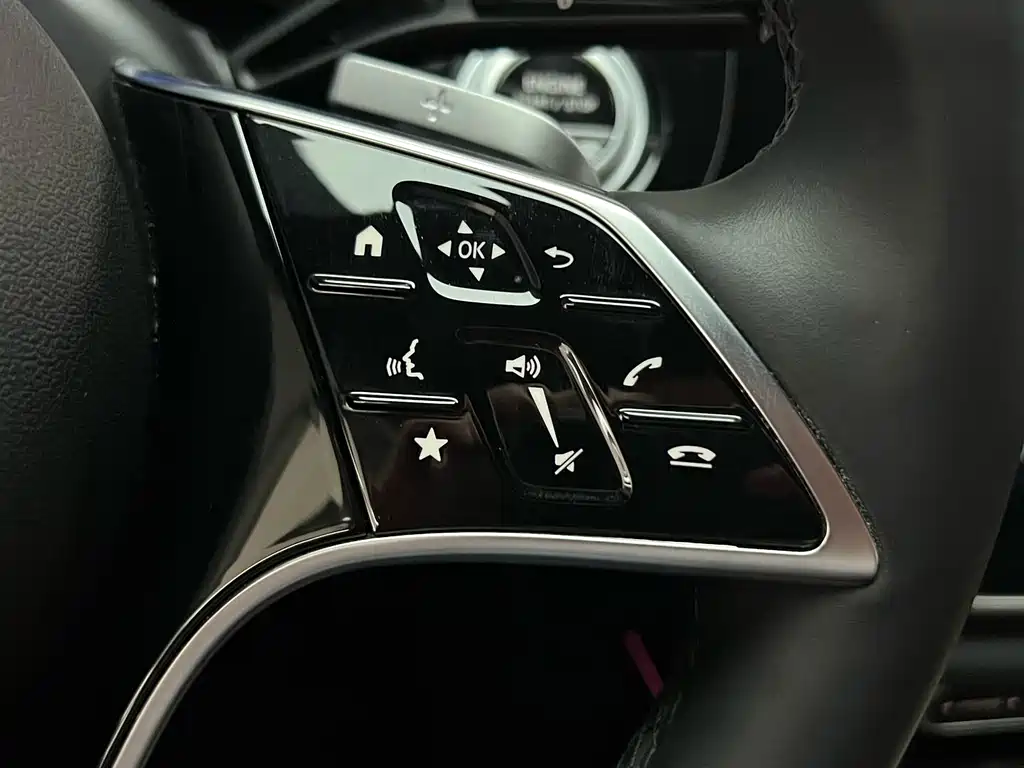 Mercedes-Benz E-Class — миниатюра 25