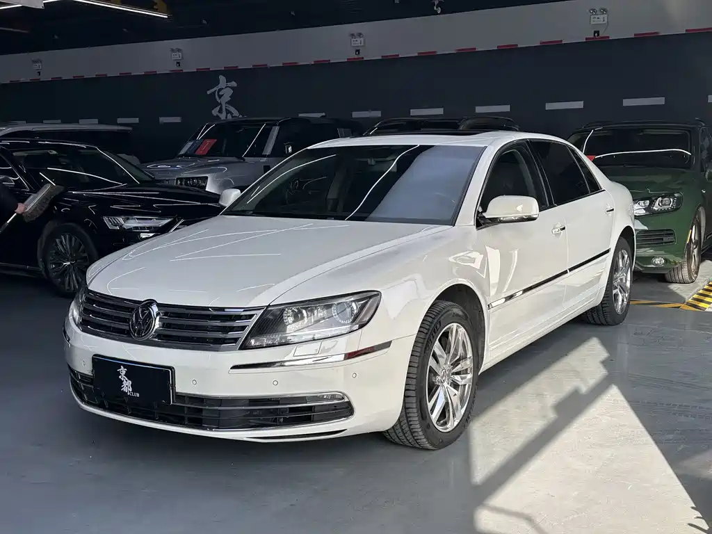 VOLKSWAGEN PHAETON