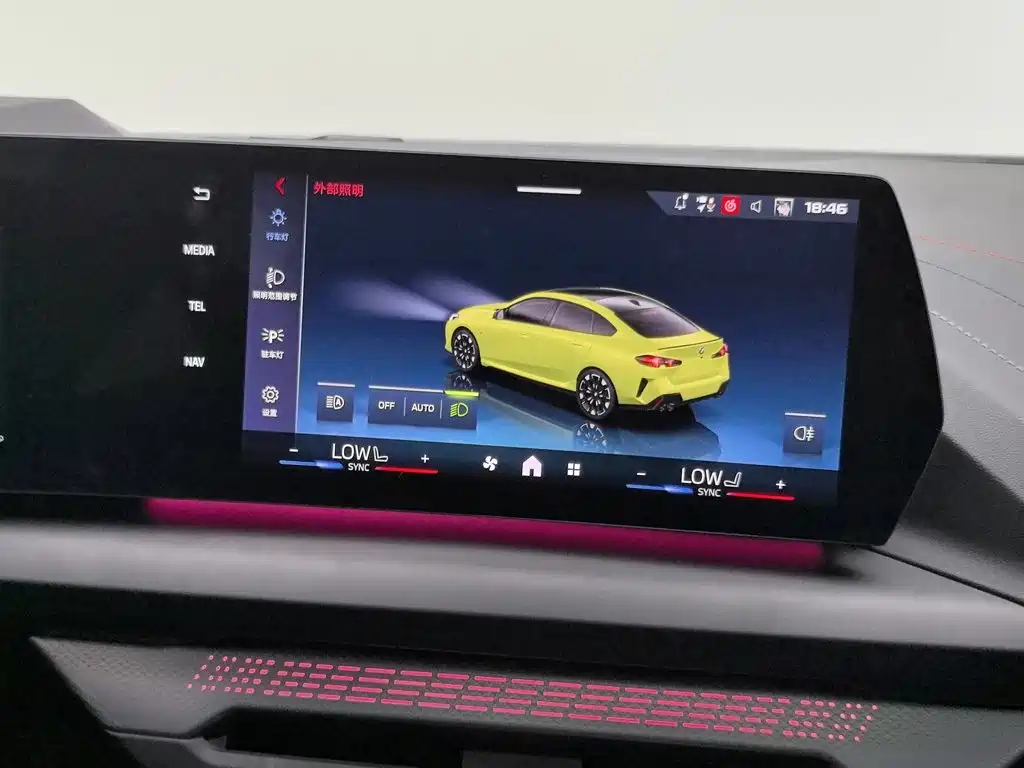 BMW M235L — миниатюра 12
