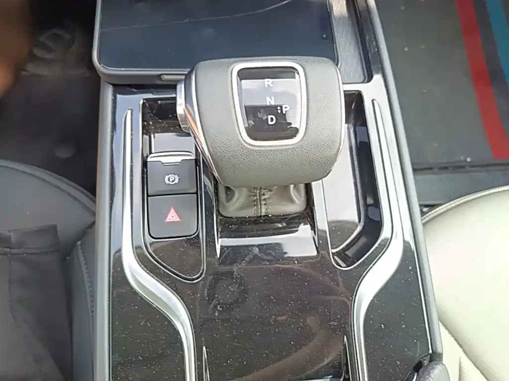 Hongqi Hongqi E-QM5 — миниатюра 19