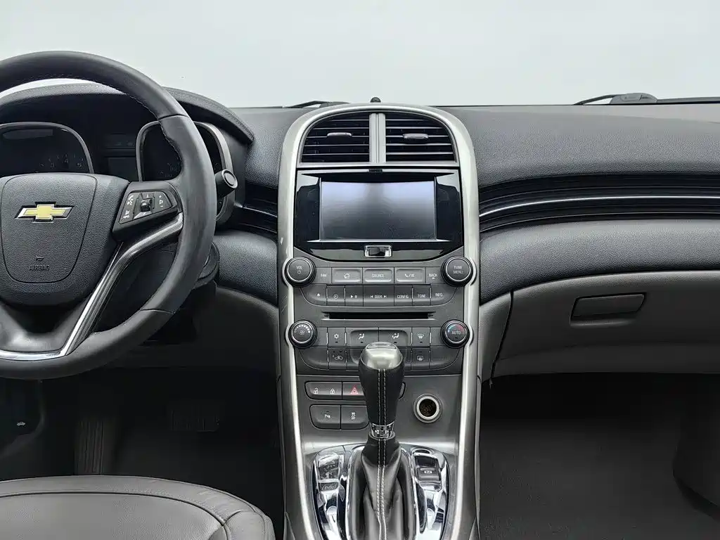 Chevrolet Malibu — миниатюра 12