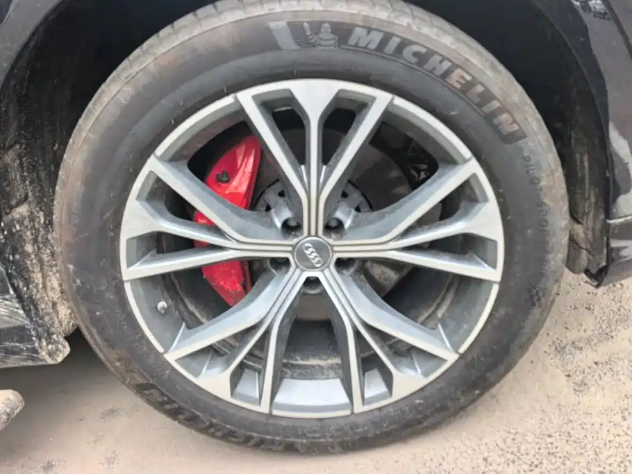 Audi Q8 — миниатюра 6