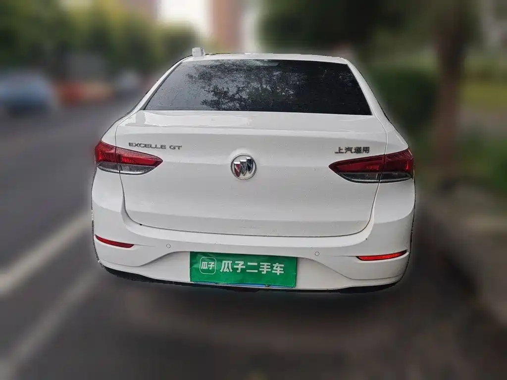 Buick Excelle — миниатюра 5