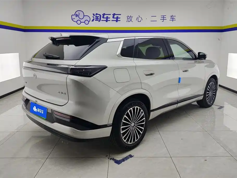 Dongfeng L8 2025 185KM
