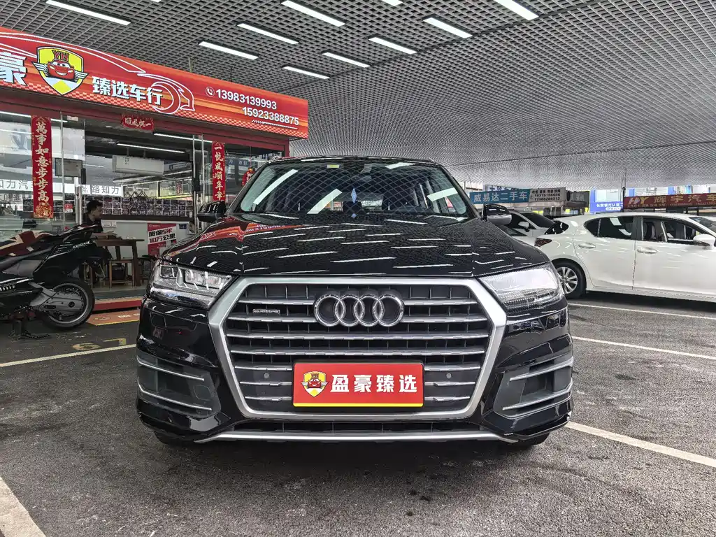 Audi Q7 2018 40 TFSI Comfort