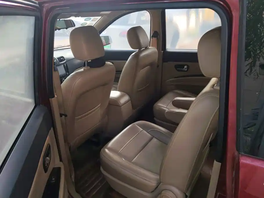 Wuling Hongguang — миниатюра 11
