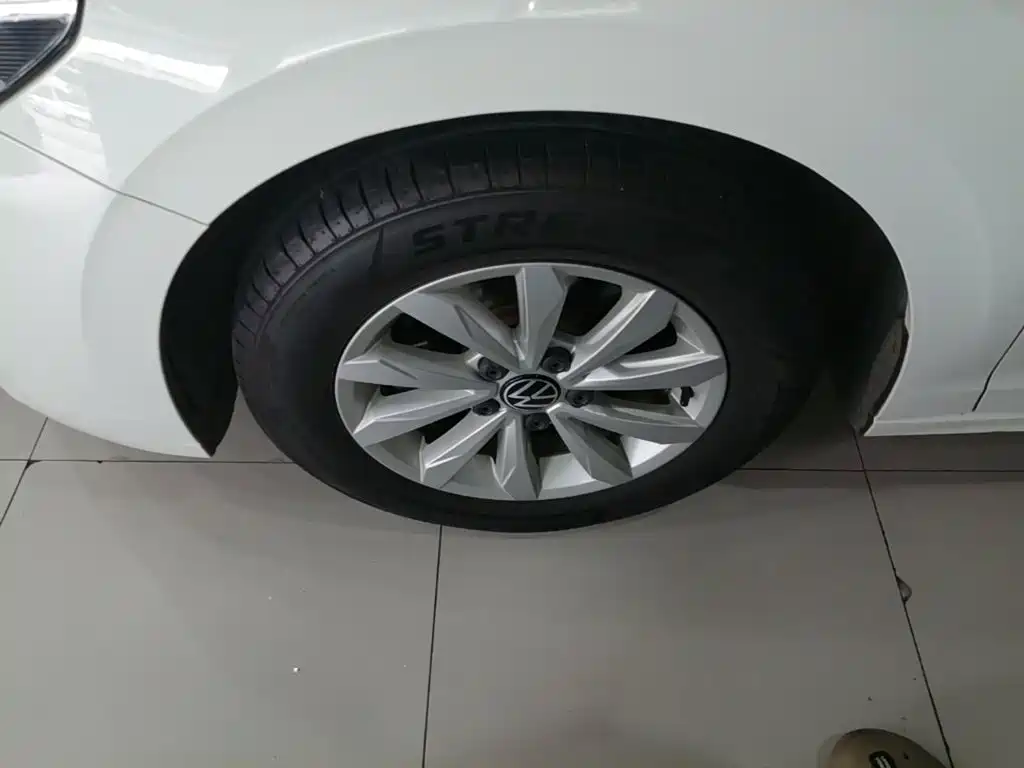 Volkswagen Bora — миниатюра 23