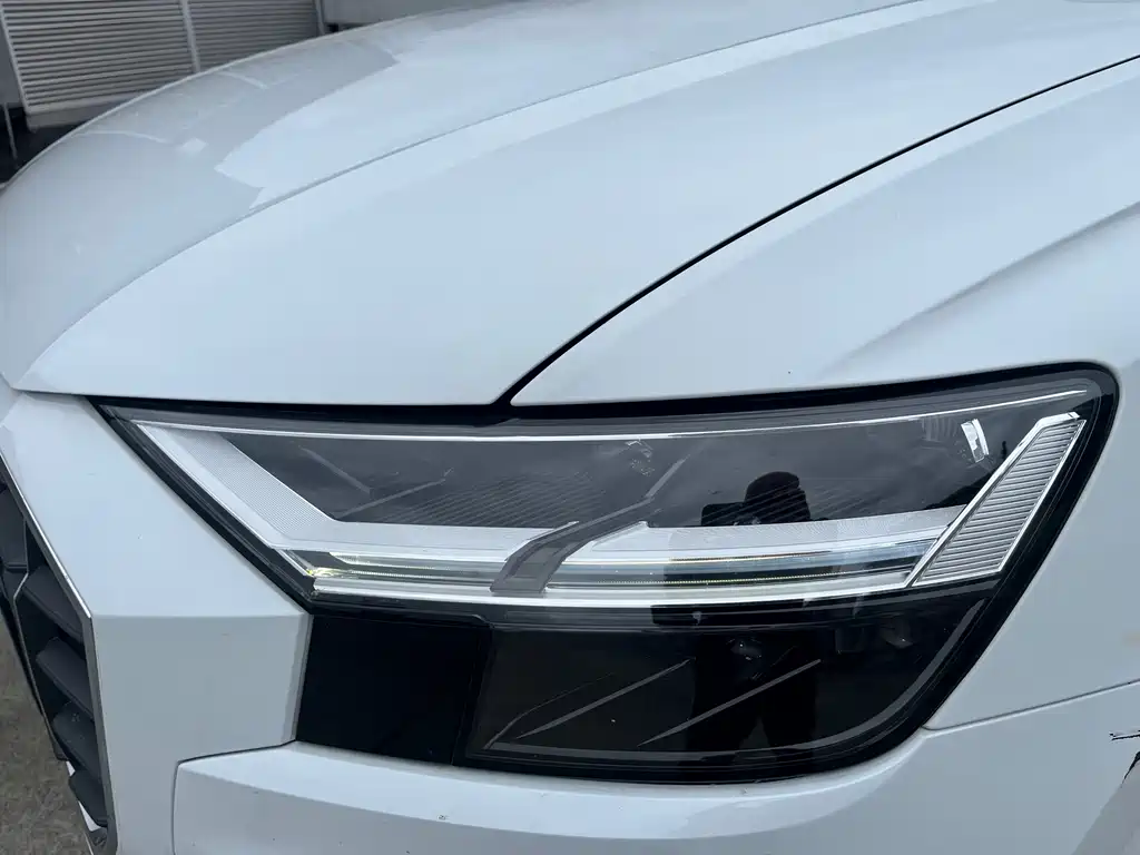 Audi Q8 — миниатюра 16