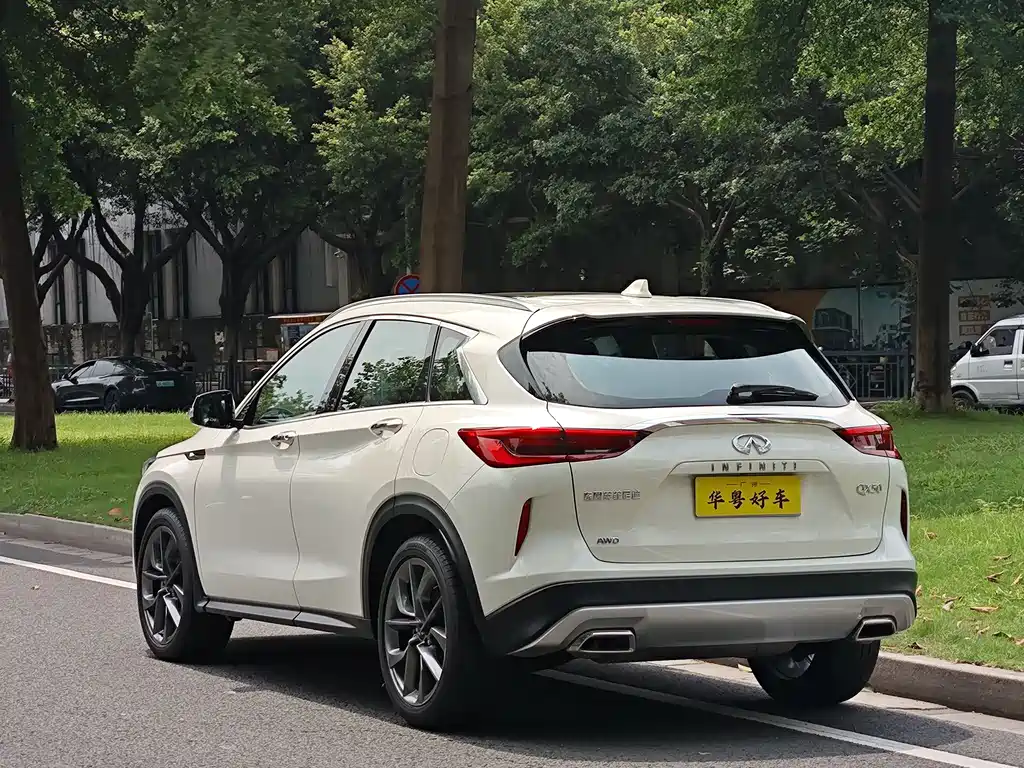 Infiniti QX50 2024 2.0T Luxury