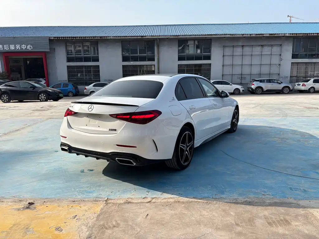 MERCEDES-BENZ C CLASS