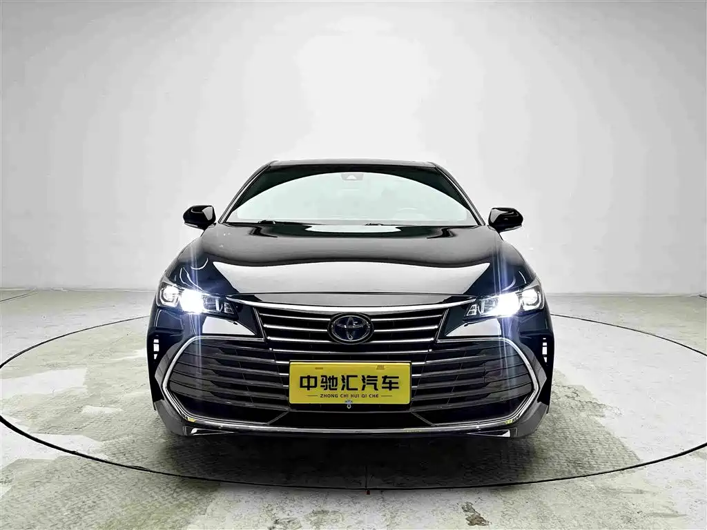 Toyota Avalon — миниатюра 2