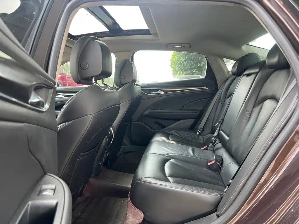 Buick LaCrosse — миниатюра 5