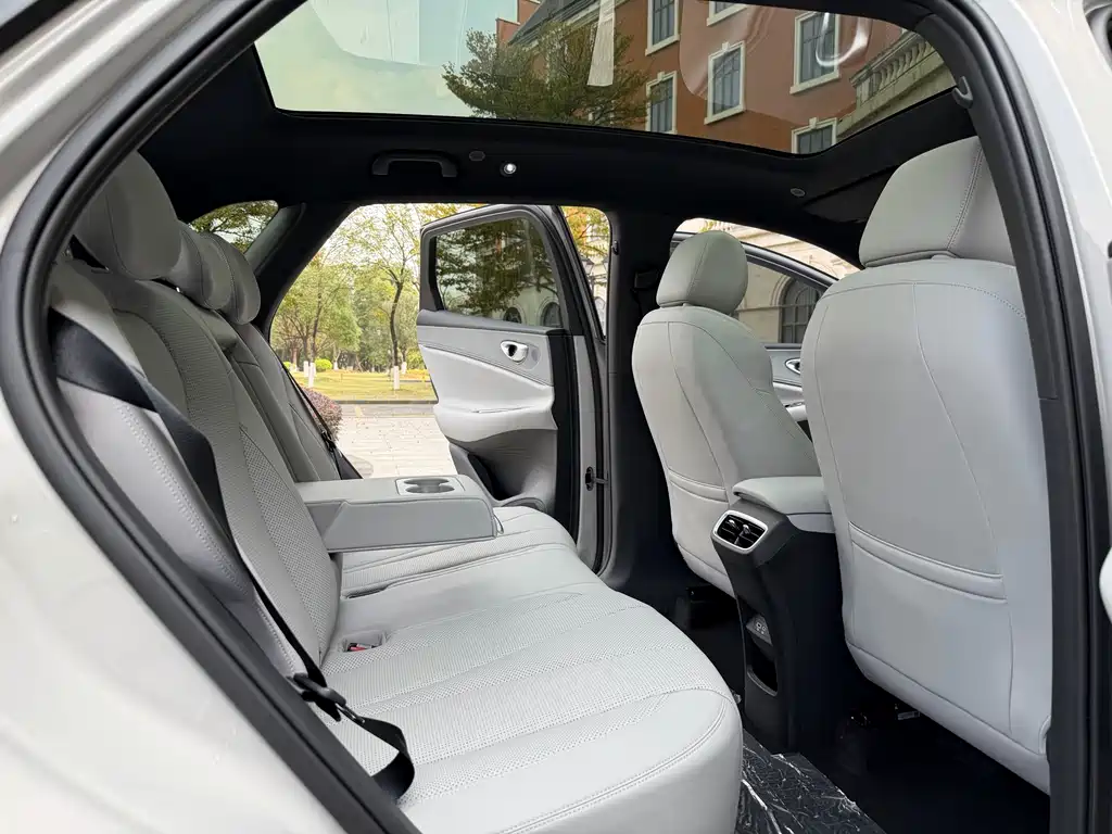 BYD SEA LION 06 NEW ENERGY