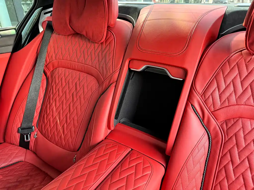 BMW 7 Series — миниатюра 26