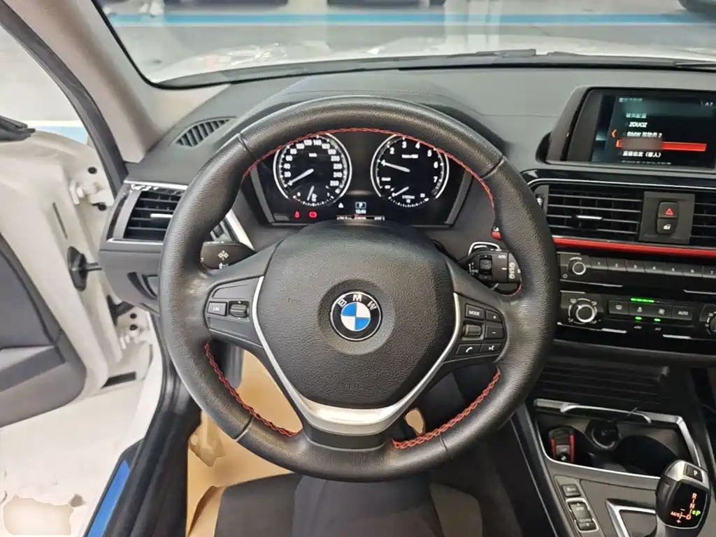 BMW 1 Series (Import) — миниатюра 11