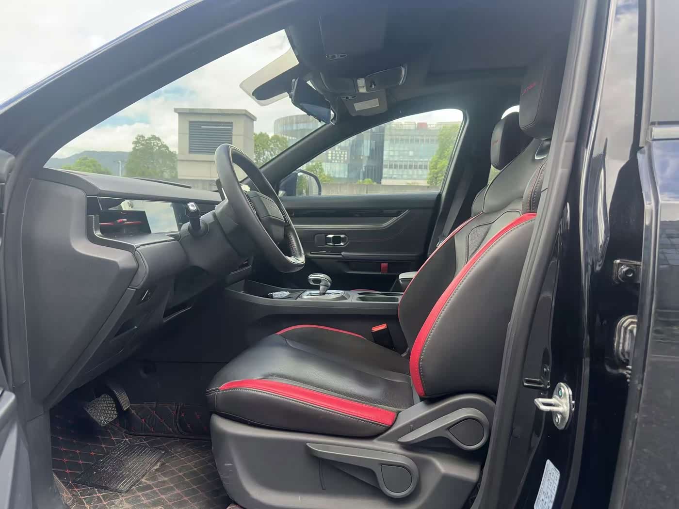 Jetour Jetour Dasheng 1.5 л 2023 г. Чёрный, пробег 20000 км