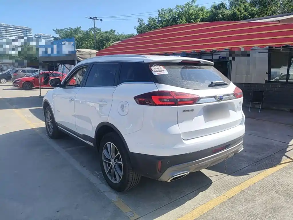 Geely Boyue — миниатюра 5