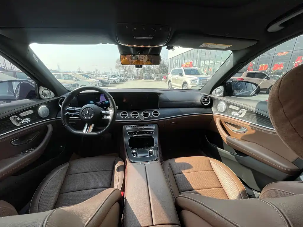 MERCEDES-BENZ E CLASS