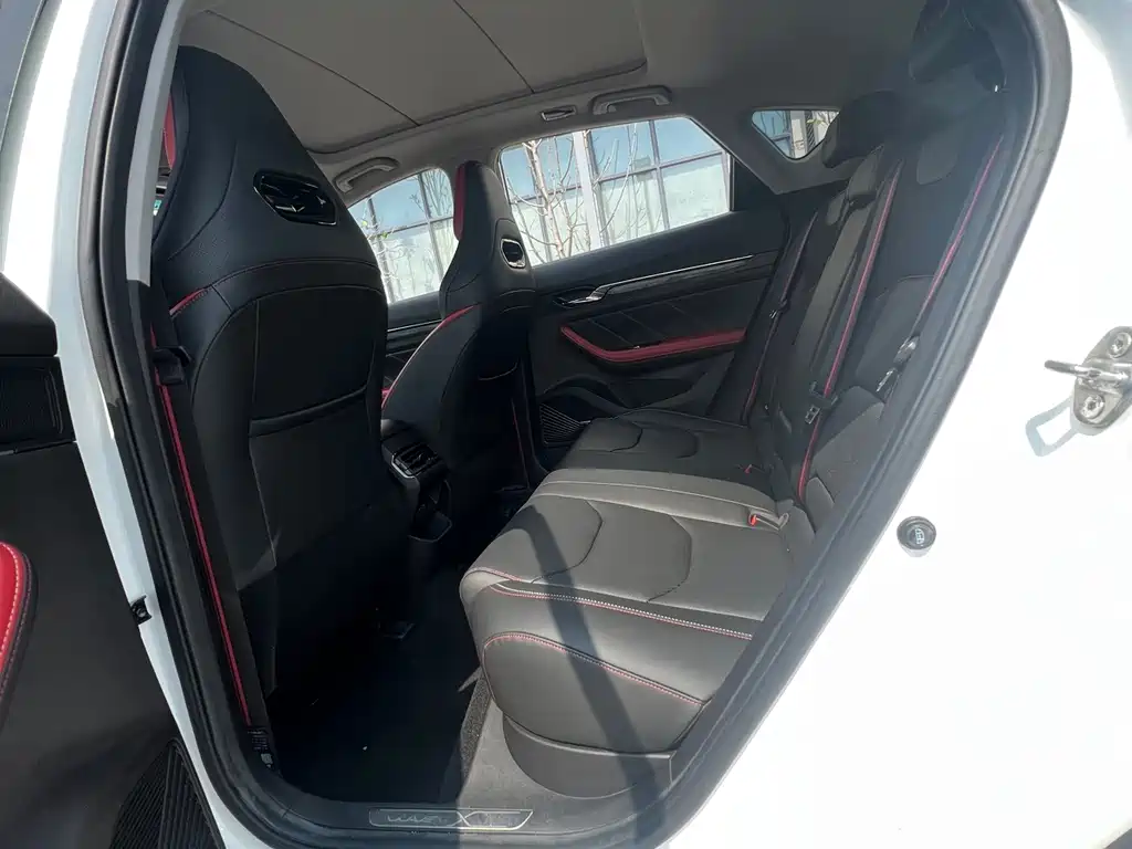 Geely Emgrand S — миниатюра 5