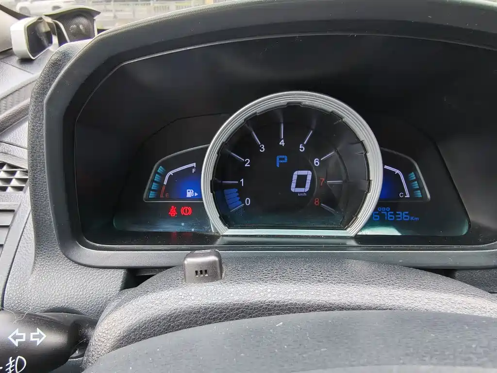 Luxgen U6 TURBO — миниатюра 13