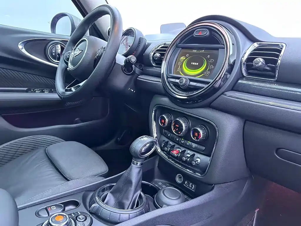 MINI Mini Clubman — миниатюра 17