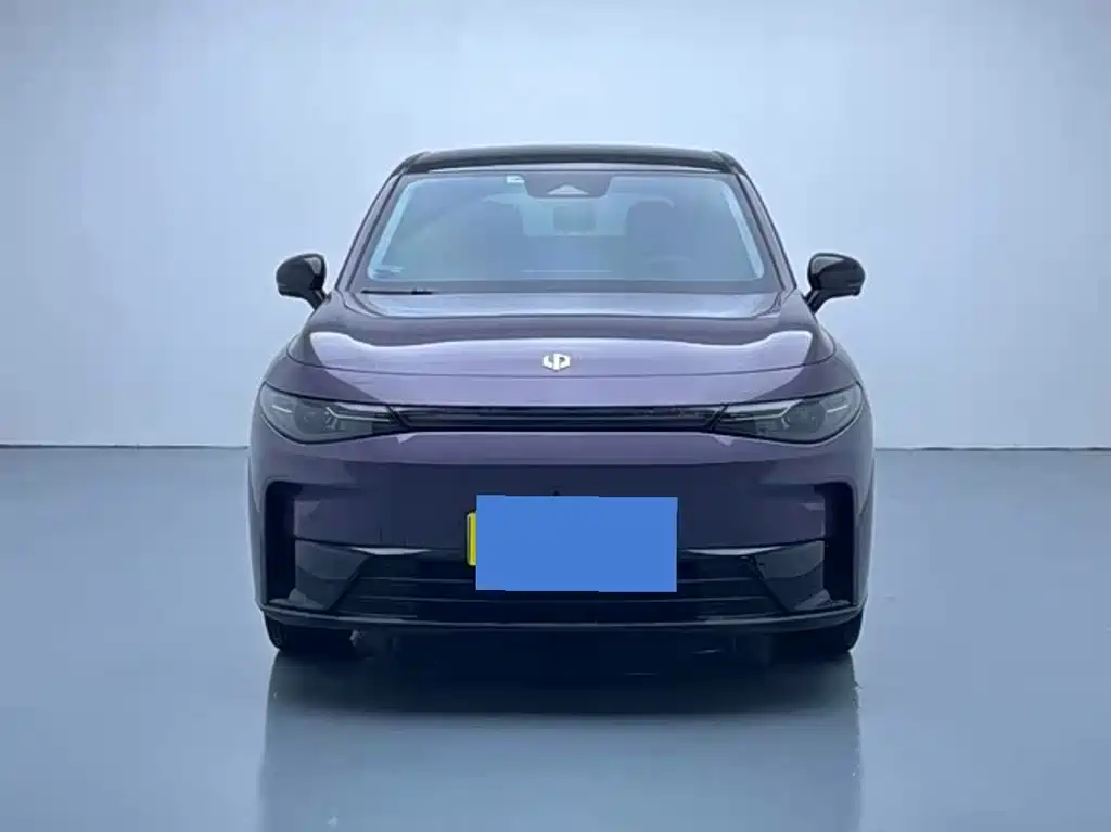Leapmotor Leapmotor C10 — миниатюра 2