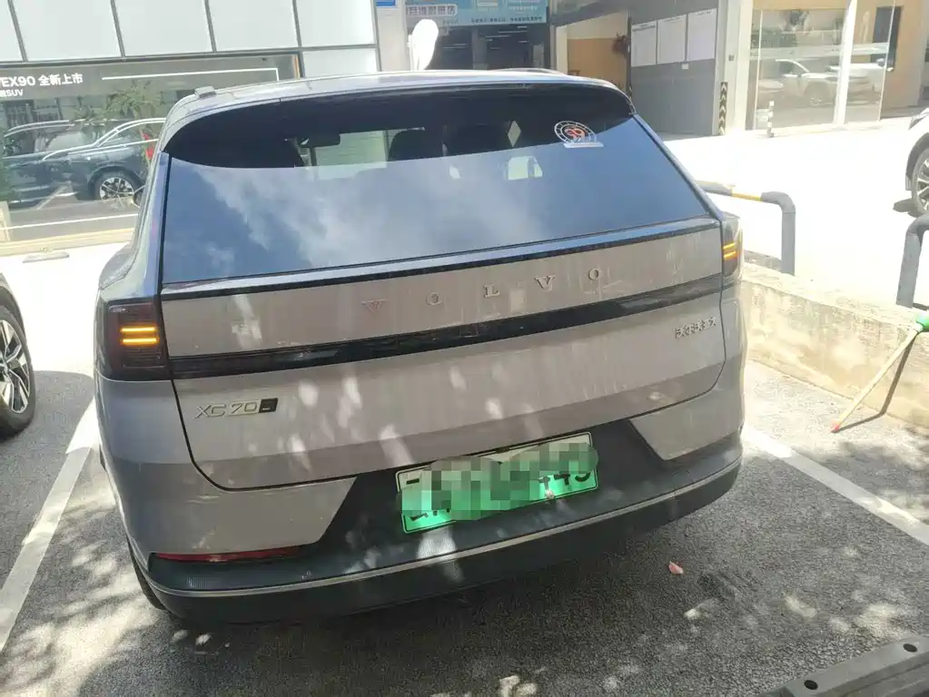 Volvo XC70 PHEV — миниатюра 4