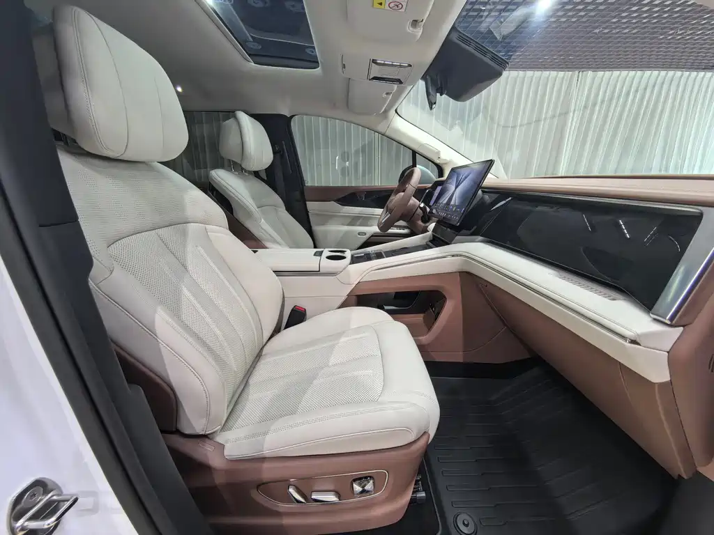 BYD Xia — миниатюра 12