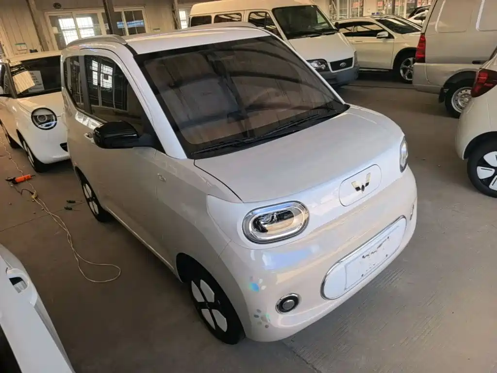 Wuling MINIEV — миниатюра 4