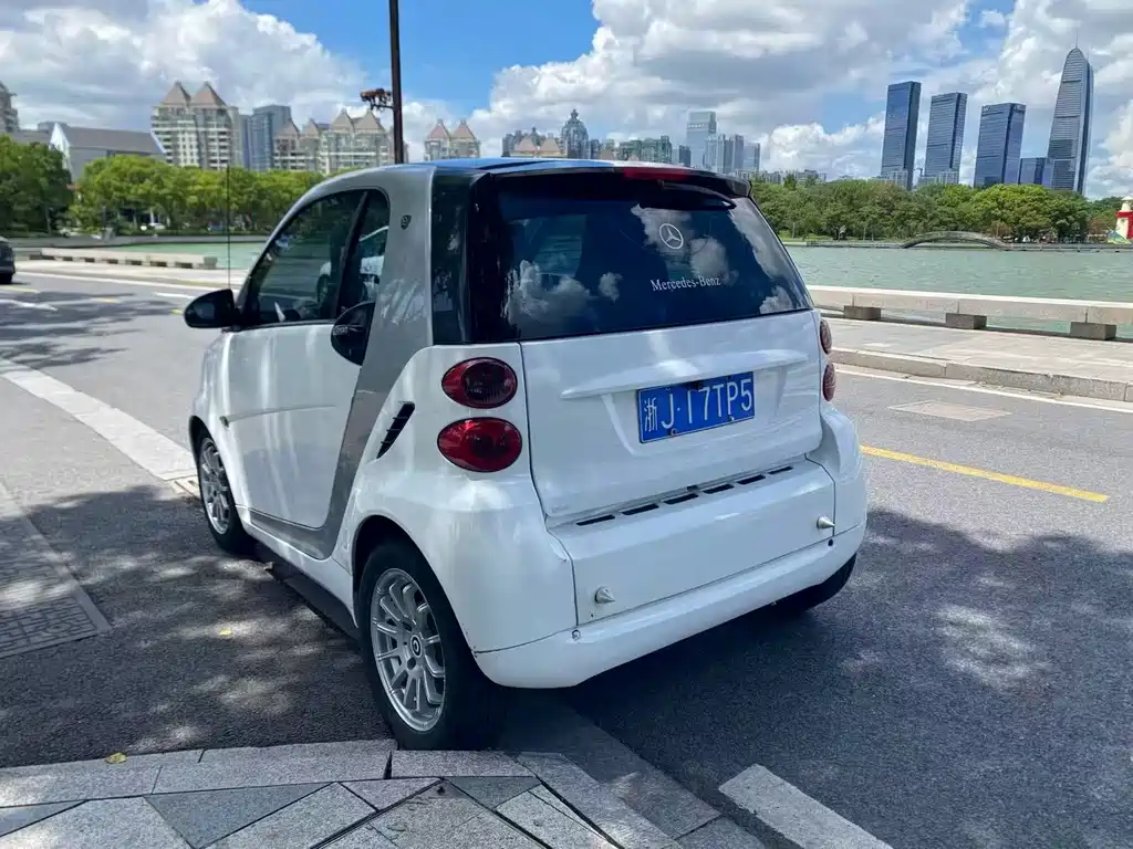 smart Smart Fortwo — миниатюра 6