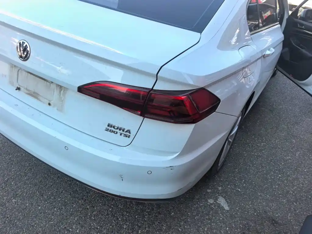 Volkswagen Bora — миниатюра 7