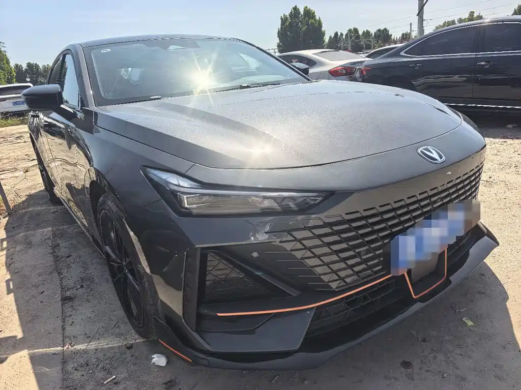 Changan UNI-V — миниатюра 3