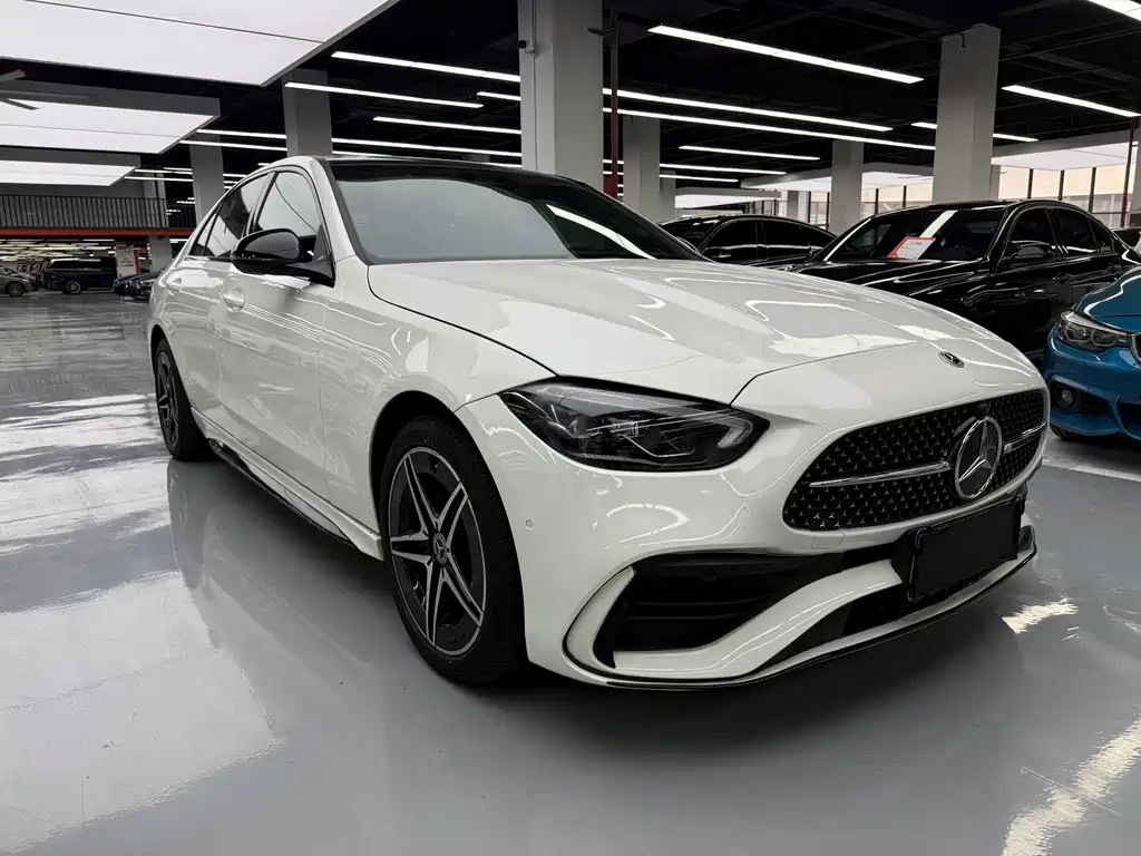 Mercedes-Benz C-Class — миниатюра 3