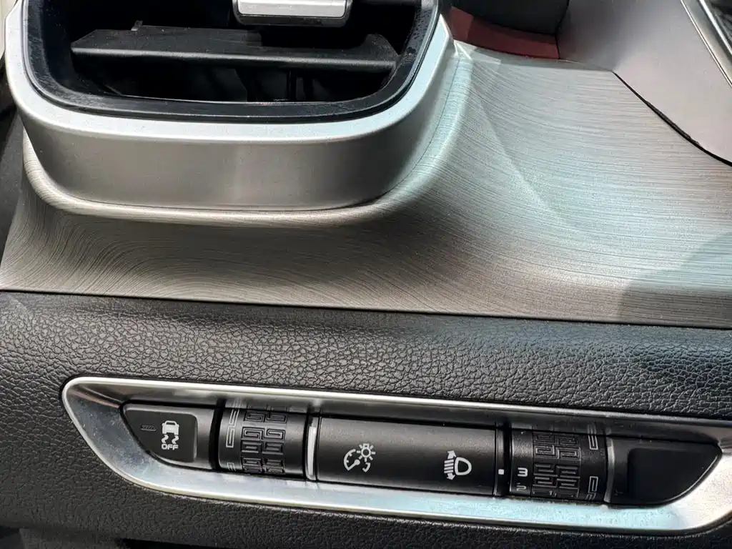 GEELY AUTOMOBILE BINYUE