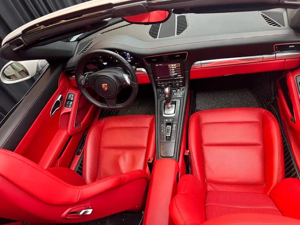 Porsche 911 2014 Targa 4 3.4L
