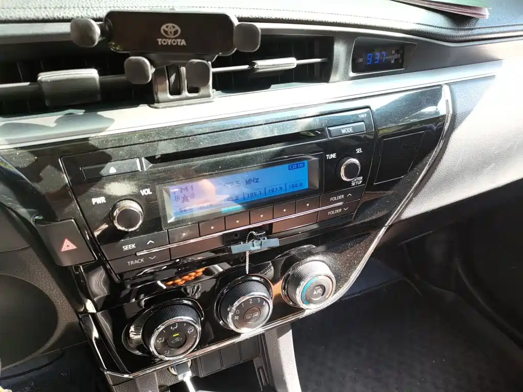 Toyota Corolla — миниатюра 14