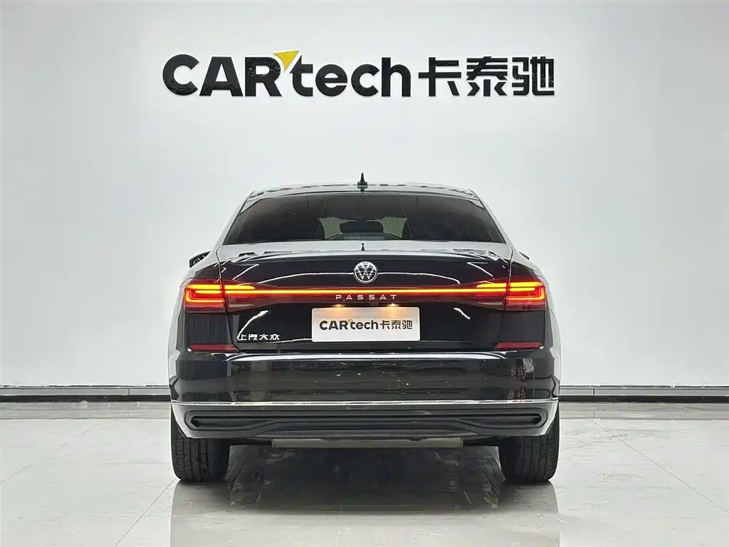 Volkswagen Passat 2025 330TSI Elite