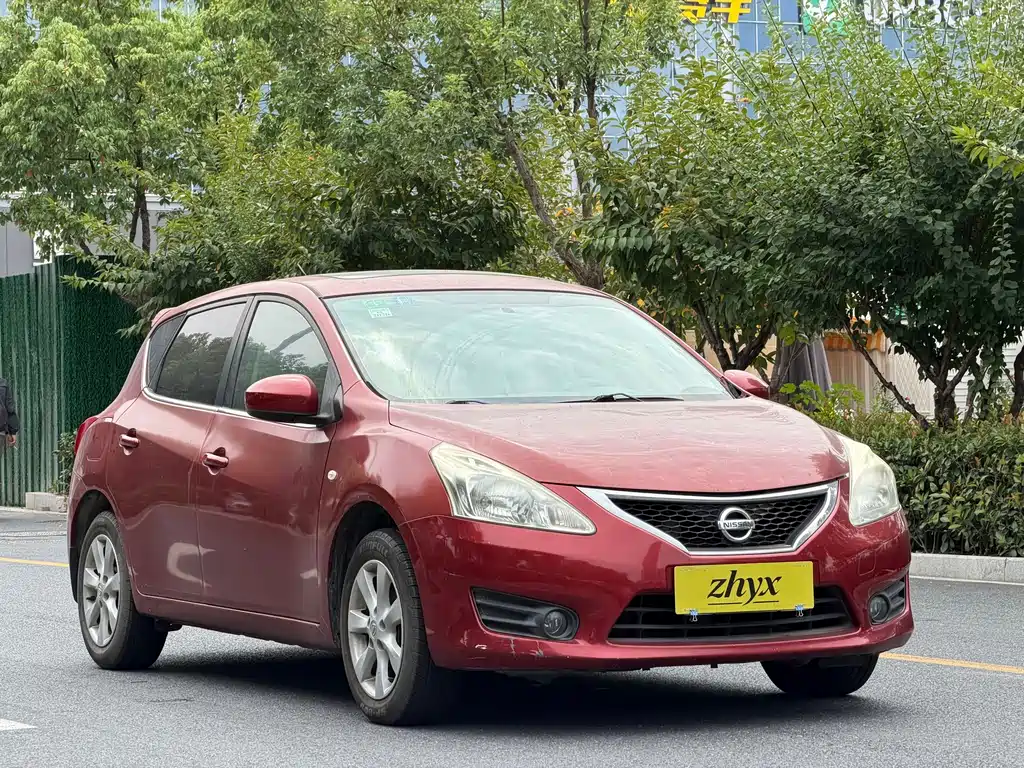 Nissan Tiida — миниатюра 3