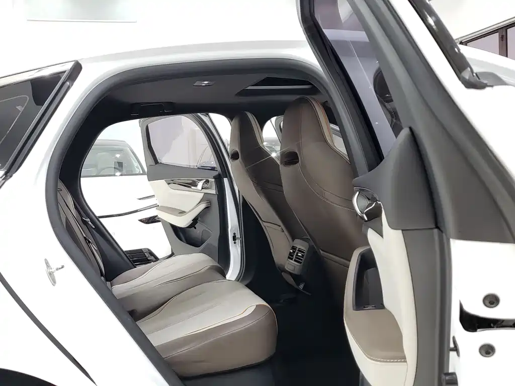 BYD Qin PLUS — миниатюра 8