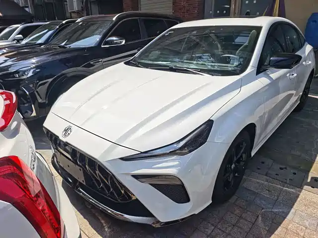 2022 MG 5