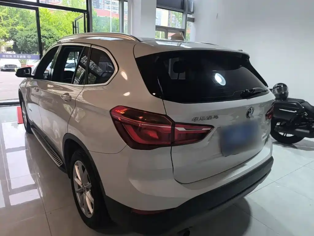 BMW X1 — миниатюра 5