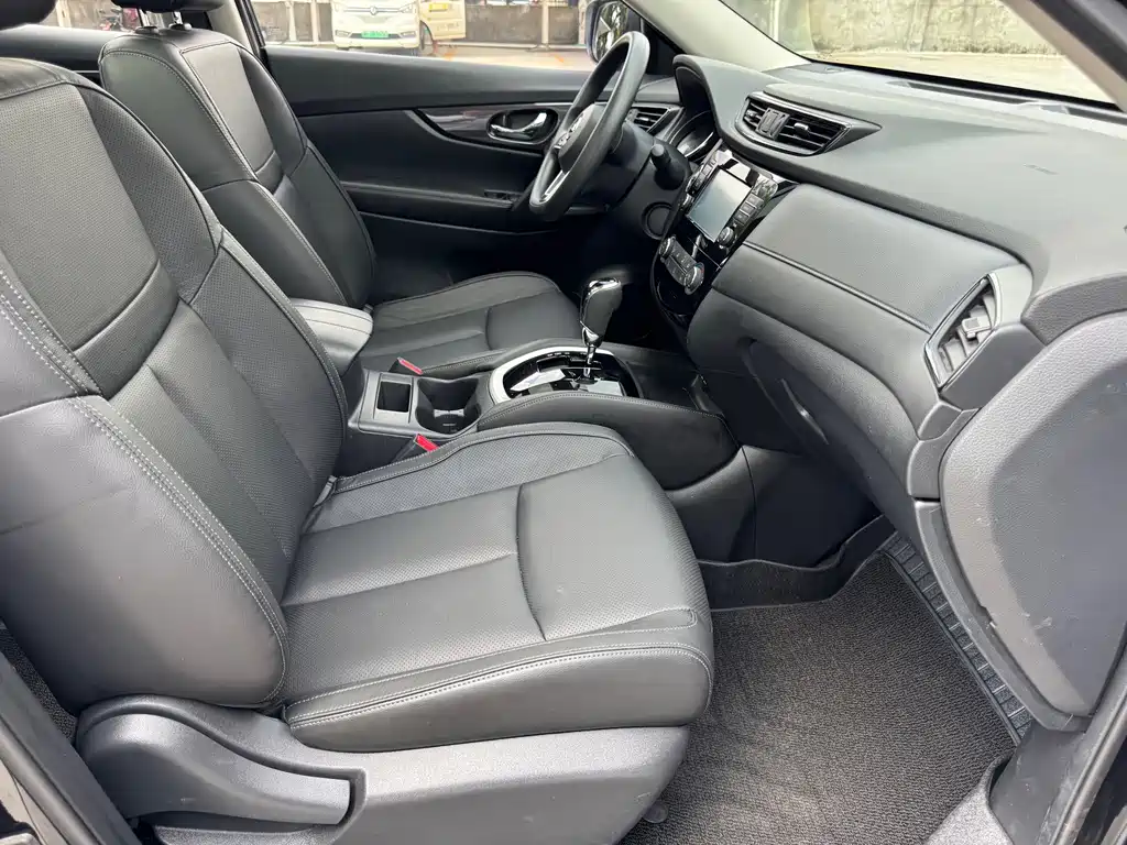 Nissan X-Trail — миниатюра 18