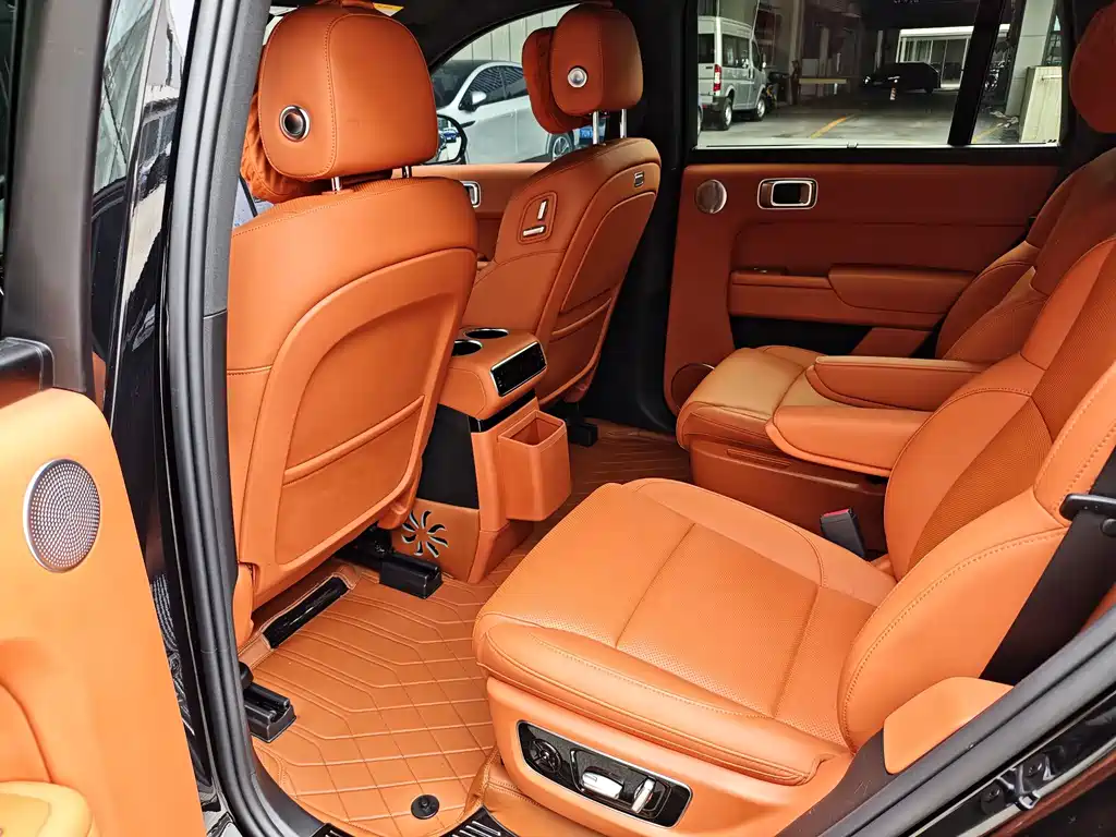 Li Auto Li L8 — миниатюра 12