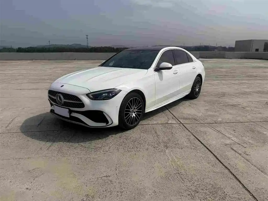 Mercedes-Benz C-Class 2024