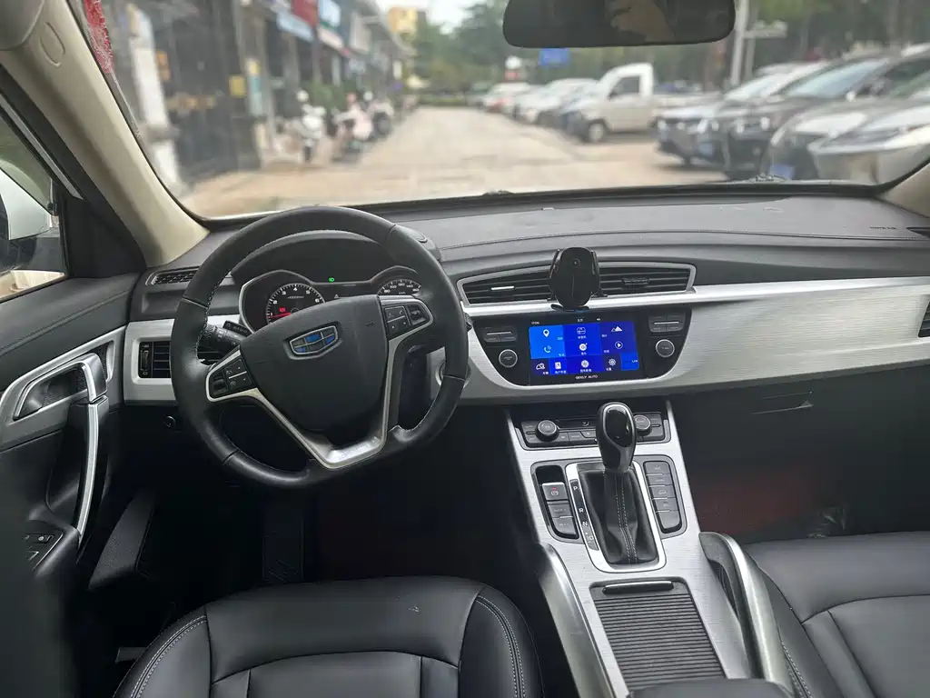 Geely Boyue — миниатюра 10