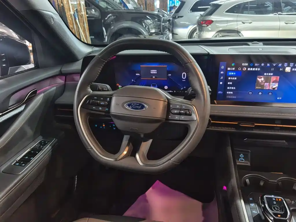 Ford Edge 2023 L 2.0T EcoBoost E мест