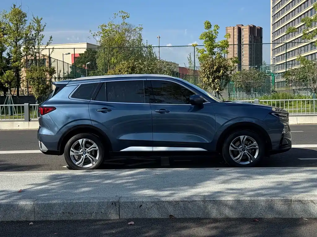 Ford Equator Sport — миниатюра 15
