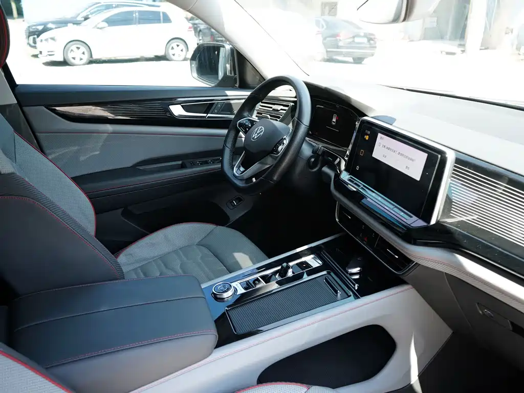 Volkswagen Teramont — миниатюра 10